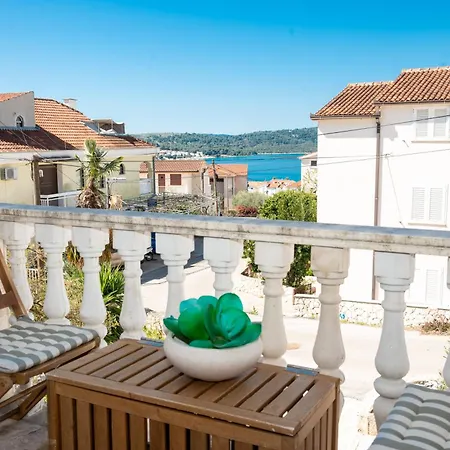 Oasis Appartement Okrug Gornji
